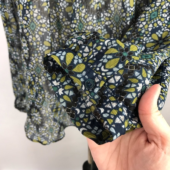 Violet + Claire Blue Green Sheer Round Neck Floral Geometric Pattern Long Sleeve - Picture 4 of 7